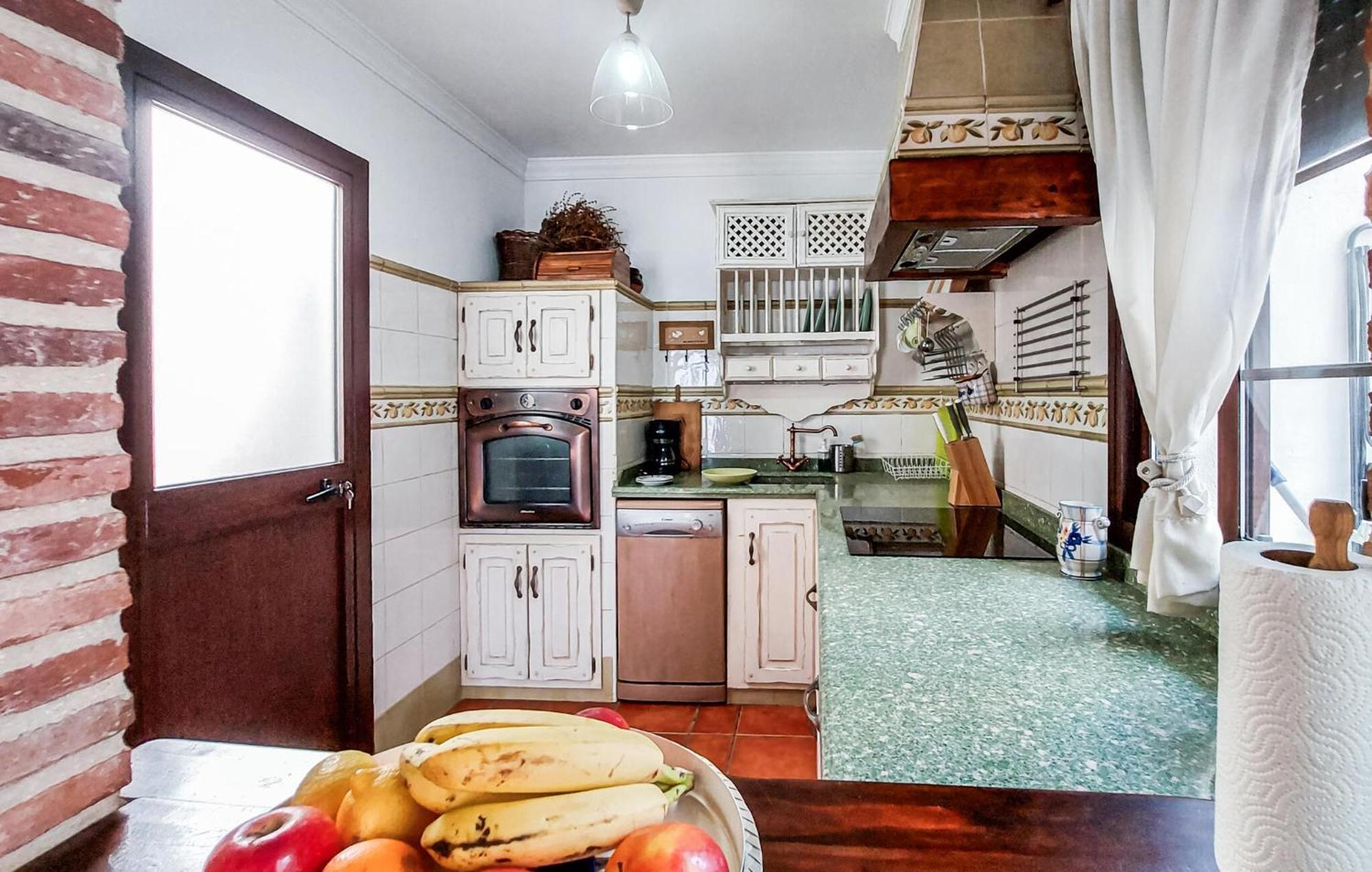 2 Bedroom Cozy Home In グラサレマ エクステリア 写真
